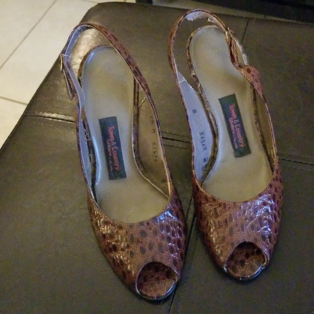 Slingbacks